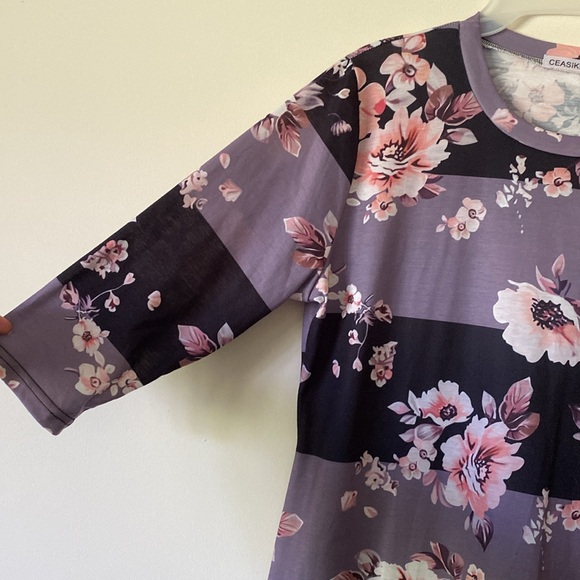 Floral Purple Blouse - Picture 3 of 5